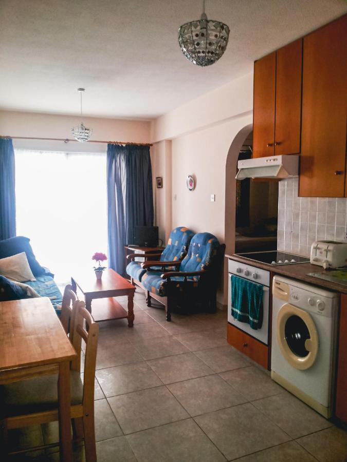 Apartments Mackenzie 1+1 Larnaca Luaran gambar
