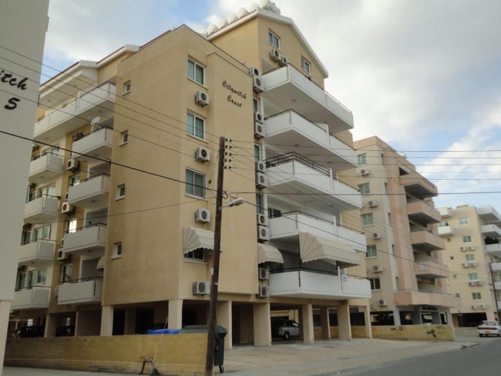 Apartments Mackenzie 1+1 Larnaca Luaran gambar